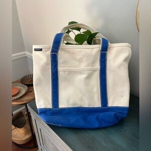 Lands’ End bright blue Boat and Tote bag.